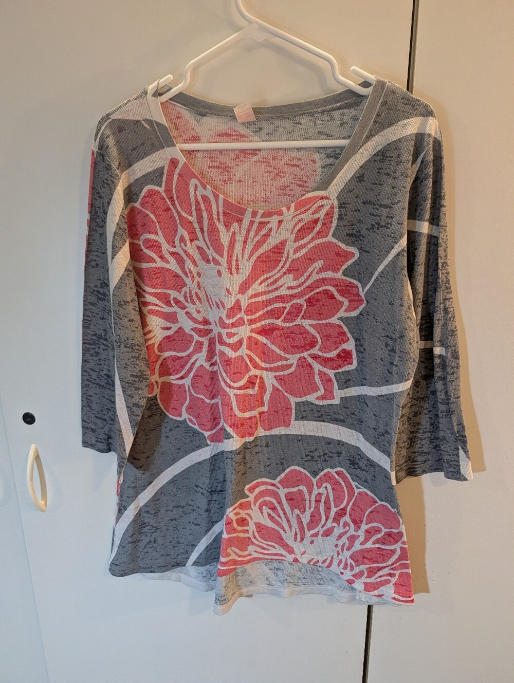 Before + Again Women’s Gray Floral Scoop Neck Top with Pink Blooms